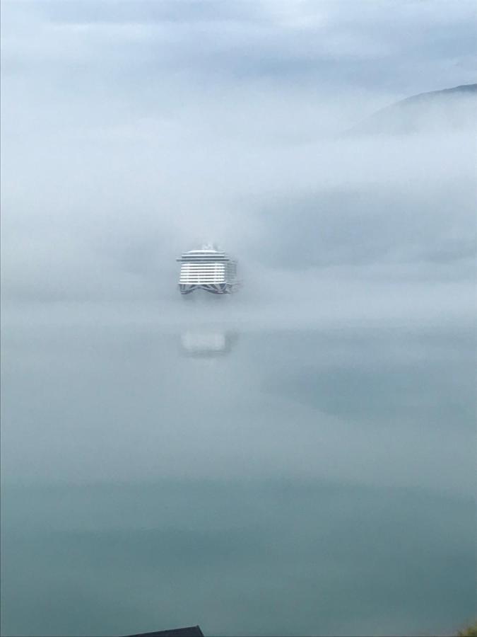 Panorama Fjord Olden Daire Dış mekan fotoğraf